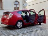 Toyota Prius-3