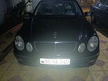 Mercedes E 220-1