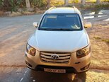 Hyundai Santa Fe-13