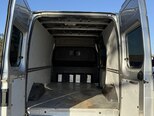 Ford Transit-11