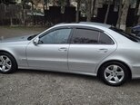 Mercedes E 270-9
