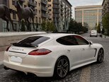 Porsche Panamera 4S-8