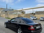Mercedes E 200-2