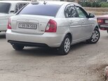 Hyundai Accent-2