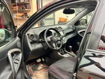 Toyota RAV4-4