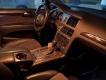 Audi Q7-6