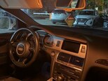 Audi Q7-5