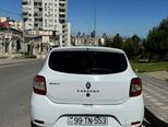 Renault Sandero-12