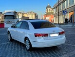 Hyundai Sonata-10