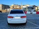 Hyundai Sonata-11