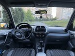 Toyota RAV4-8