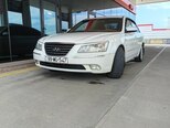 Hyundai Sonata-1