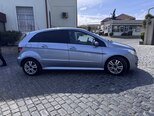 Mercedes B 150-2