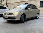 Nissan Tiida-6