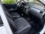 Nissan Tiida-10