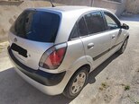 Kia Rio-12