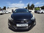 Hyundai Elantra-1