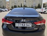 Hyundai Elantra-4