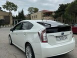 Toyota Prius-8