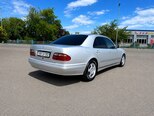 Mercedes E 240-4