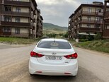 Hyundai Elantra-2