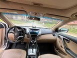 Hyundai Elantra-4