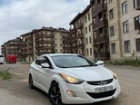Hyundai Elantra-9