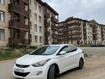 Hyundai Elantra-10