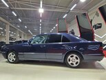 Mercedes E 270-4