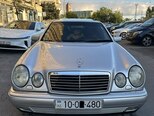 Mercedes E 280-1