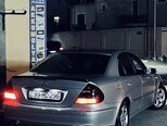 Mercedes E 220-2
