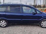 Opel Zafira-5