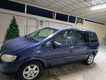 Opel Zafira-8