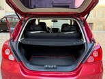 Nissan Tiida-12