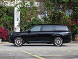 Lynk & Co 900-4