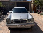 Mercedes E 200-1