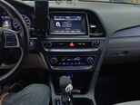 Hyundai Sonata-16