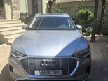 Audi e-tron-1