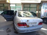 Mercedes E 200-6