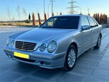 Mercedes E 270-4