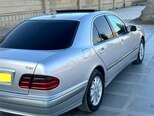 Mercedes E 270-5