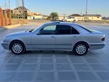 Mercedes E 270-6