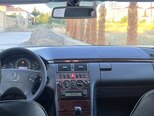 Mercedes E 270-11