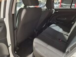 Suzuki Swift-12