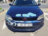 Volkswagen Jetta-1