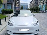 Tesla Model Y-11