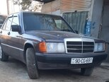 Mercedes 190-1