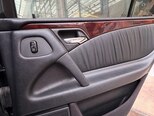 Mercedes E 280-8