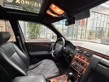 Mercedes E 280-10