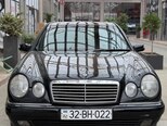 Mercedes E 280-1